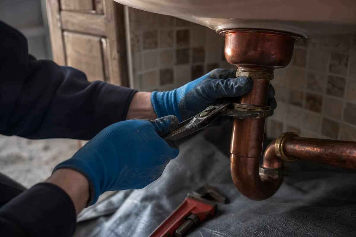 Plombier à Châteaudun : prix détartrage, chauffe-eau, dégel